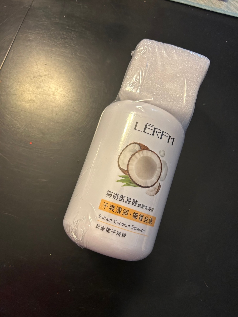 Coconut Essence Hydrating hair shampoo xl